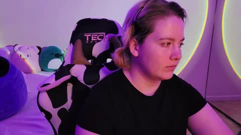 Faye online show from 12/15/24, 03:20