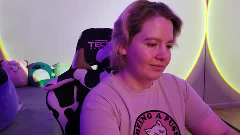 Faye online show from 12/20/24, 08:12