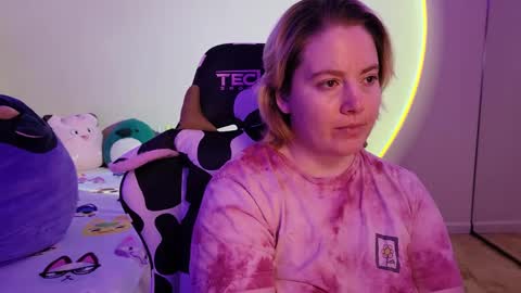 Faye online show from 01/28/25, 05:32