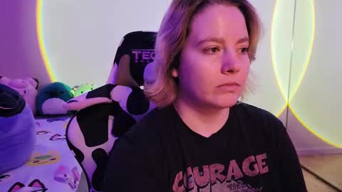 Faye online show from 02/23/25, 11:22