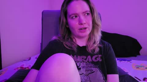 Faye online show from 11/04/25, 07:18