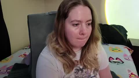 Faye online show from 04/21/26, 03:46