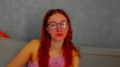 Snapshot of internetsexplorer chatting on 03/15/26, 07:25 Bernadette Join online show from 03/15/26, 07:25