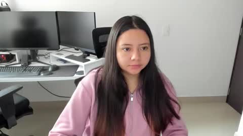 Iris 3 online show from 01/13/26, 02:44