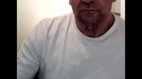 Invested online show from 11/10/25, 03:55