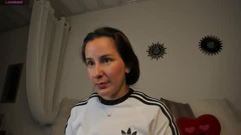  IRINA  online show from 12/02/25, 10:38