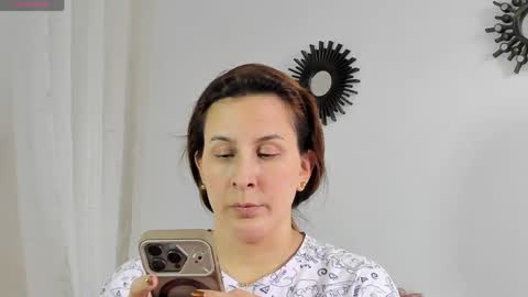  IRINA  online show from 04/25/26, 08:17