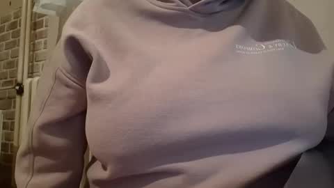 Snapshot of irinnak chatting on 02/22/25, 08:09 IrinnaK online show from 02/22/25, 08:09