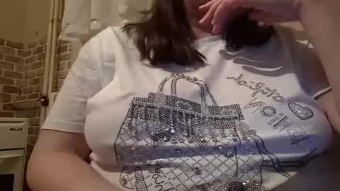 Snapshot of irinnak chatting on 03/08/25, 09:08 IrinnaK online show from 03/08/25, 09:08