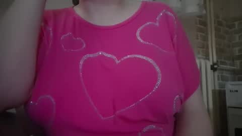 Snapshot of irinnak chatting on 12/05/25, 09:40 IrinnaK online show from 12/05/25, 09:40