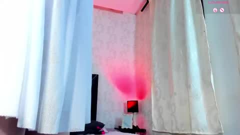 Queen Iris online show from 02/14/26, 06:04