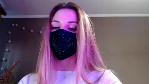 Lily online show from 04/15/26, 04:47