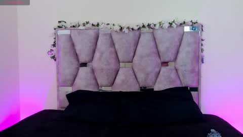 Iris online show from 10/31/25, 06:20