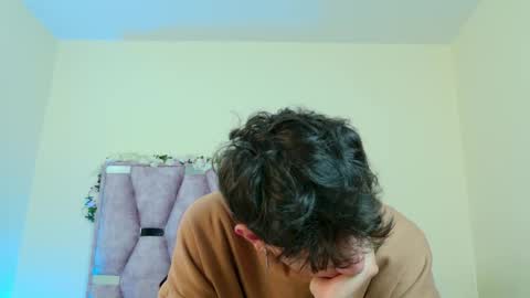 Iris online show from 12/23/25, 10:46