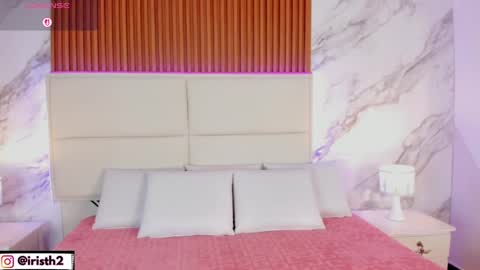 Iris online show from 04/17/26, 04:37