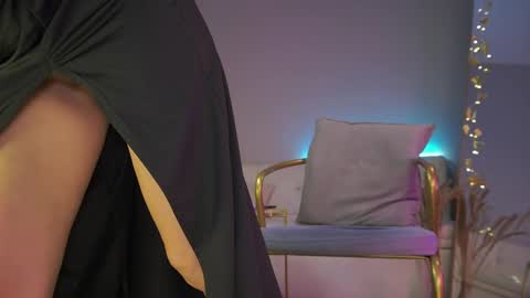 Iris online show from 10/25/25, 01:18