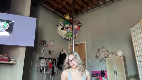 Snapshot of iris_world chatting on 02/23/25, 06:45 iris online show from 02/23/25, 06:45