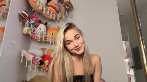 Snapshot of iris_world chatting on 10/30/25, 02:57 iris online show from 10/30/25, 02:57