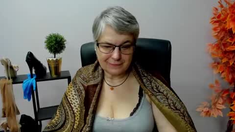 I R I S online show from 01/29/25, 07:57