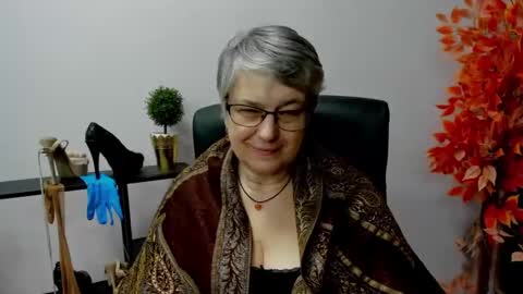 I R I S online show from 02/13/25, 11:39