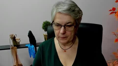 I R I S online show from 02/14/25, 11:31