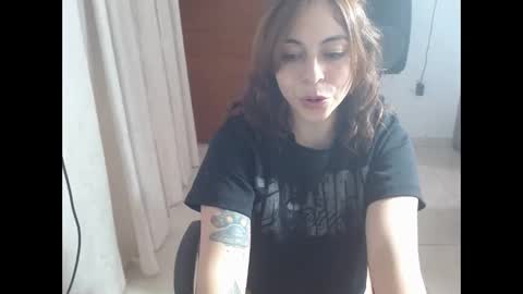 irisarellano_ online show from 04/09/26, 01:49