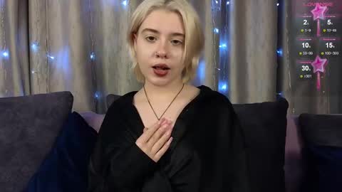 Snapshot of irisbarrington chatting on 12/12/24, 05:15 Iris Day Maya night online show from 12/12/24, 05:15