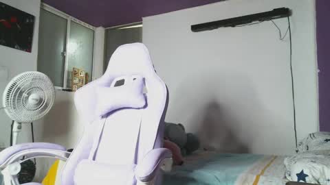 Camilla online show from 02/08/25, 12:17