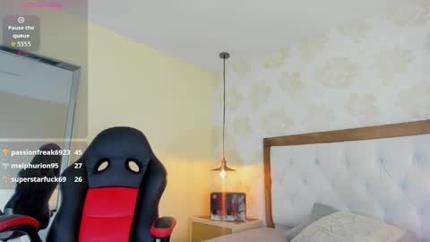 Iris  online show from 04/16/26, 09:50