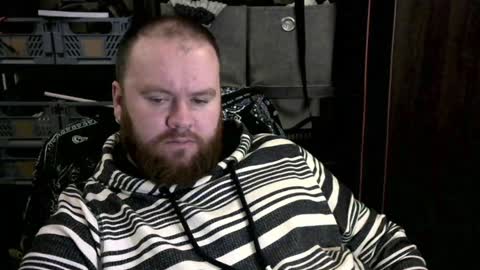 twitter theirishman205 online show from 12/19/24, 10:21