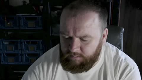 twitter theirishman205 online show from 12/26/24, 11:54