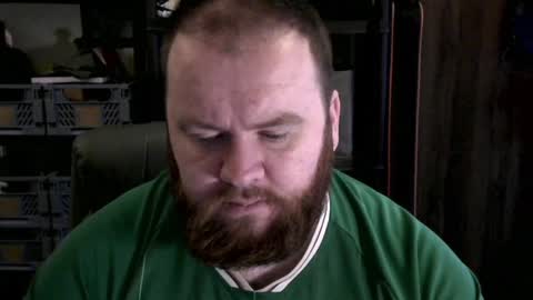 twitter theirishman205 online show from 12/31/24, 01:52