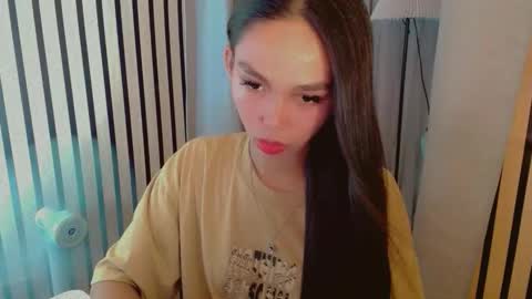 IRISH AND TRIXIE online show from 04/12/26, 02:38