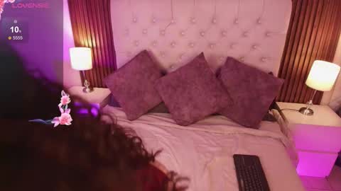 irislaurent online show from 02/17/26, 08:04