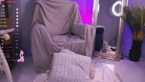 Maria online show from 12/15/24, 08:52