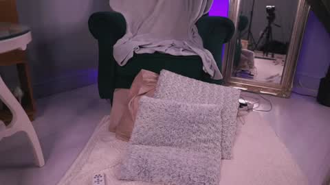 Maria online show from 12/23/24, 03:29