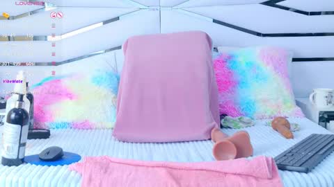 Iris online show from 03/08/25, 02:30