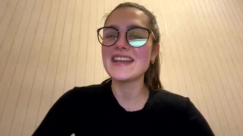 irisss31 online show from 01/16/25, 07:31