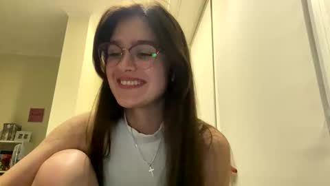 Snapshot of irisss31 chatting on 06/10/26, 07:35 irisss31 online show from 06/10/26, 07:35