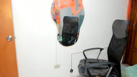 irix_moon online show from 10/10/25, 03:49