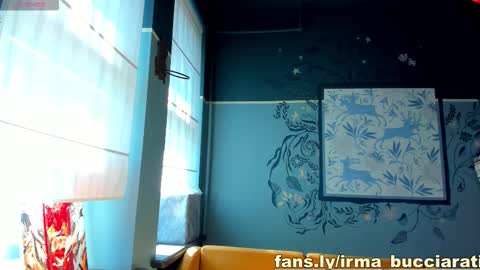 Snapshot of irma_bucciarati chatting on 09/11/25, 11:43 irma_bucciarati online show from 09/11/25, 11:43