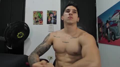 Snapshot of ironflex1 chatting on 10/23/25, 08:29 Jake online show from 10/23/25, 08:29