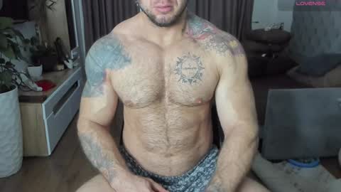 ironhulk22 online show from 01/05/25, 07:17