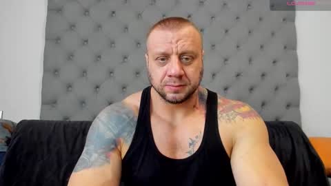 ironhulk22 online show from 12/15/25, 10:30