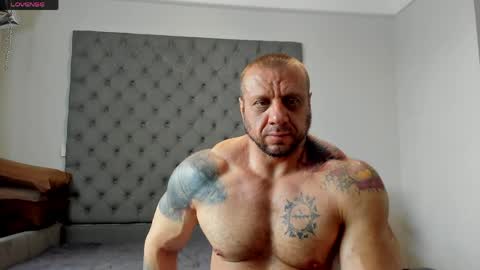 Snapshot of ironhulk22 chatting on 05/16/26, 10:47 ironhulk22 online show from 05/16/26, 10:47