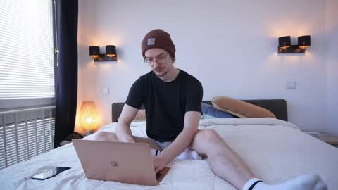 Sam online show from 04/26/26, 12:58