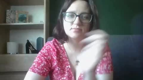 Snapshot of irresistibleparis chatting on 04/27/26, 05:27 Paris online show from 04/27/26, 05:27