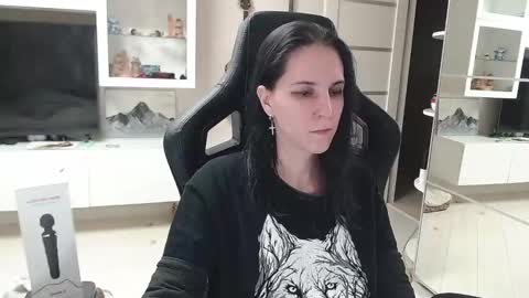 Irwi Tomboy online show from 02/14/25, 09:32