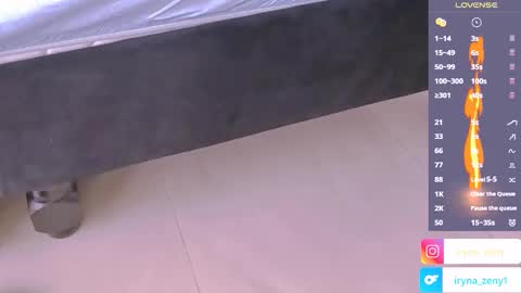 Yuliana help me to get 100 thumbs up please  online show from 12/15/24, 03:20