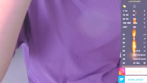 Yuliana help me to get 100 thumbs up please  online show from 01/06/25, 03:08